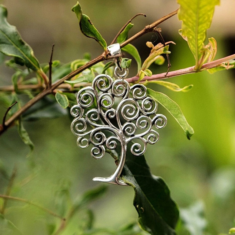 Tree of life plain pendant