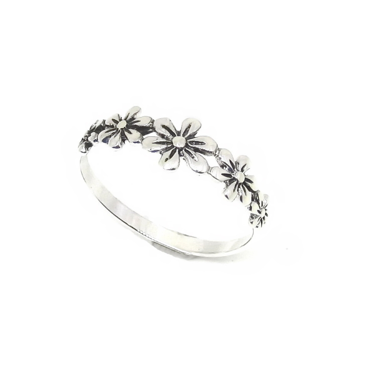 Silver Lovely Flower Lined Ring