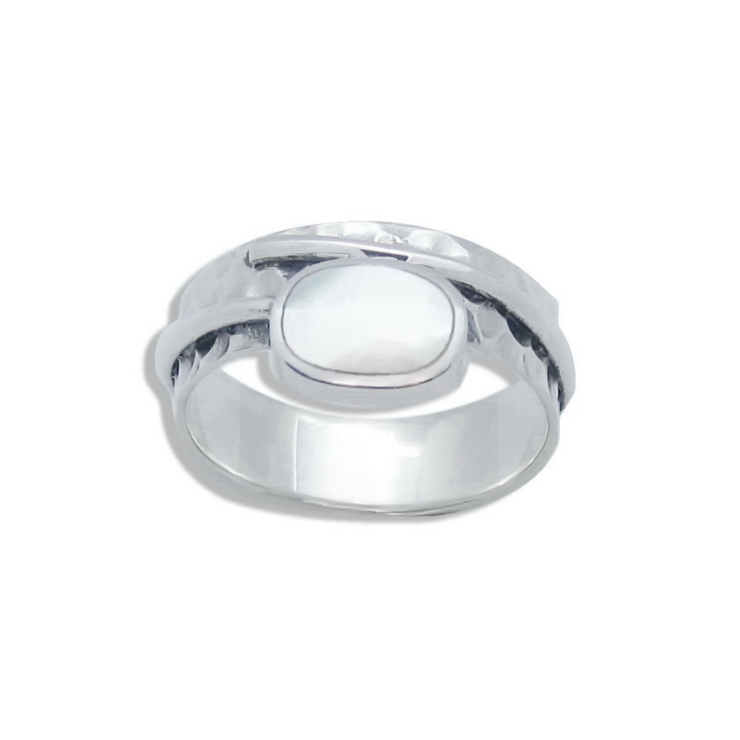 Silver Hammered Ring with Mother of Pearl.